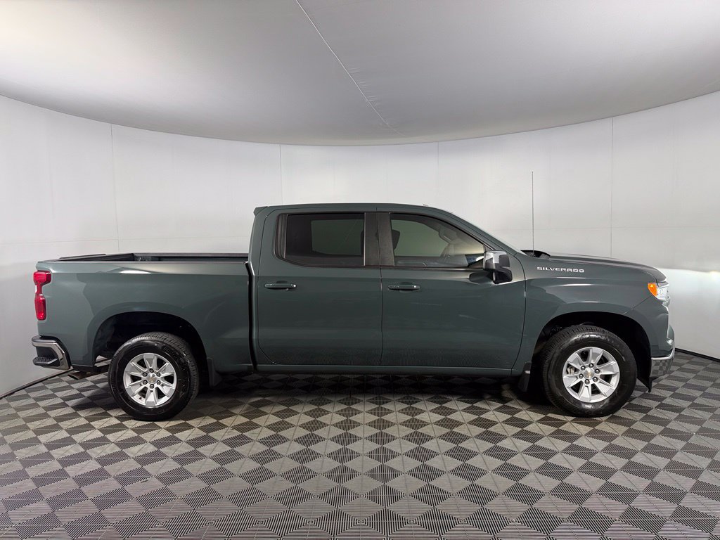 Used 2025 Chevrolet Silverado 1500 LT RWD image 7