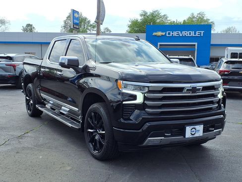 Used 2023 Chevrolet Silverado 1500 High Country w/ High Country Premium Package image 5