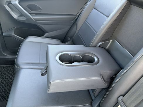 Used 2020 Volkswagen Tiguan SE w/ 3rd Row Seat Package image 22