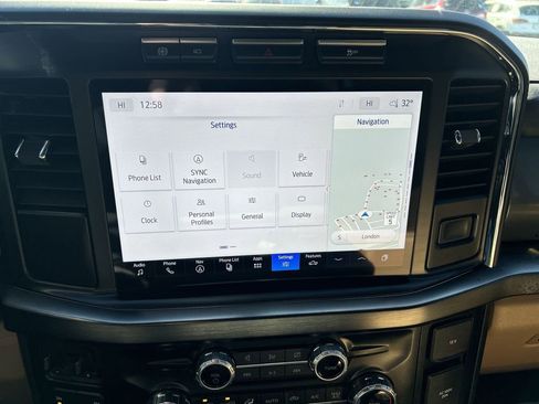 Used 2024 Ford F350 Lariat w/ Chrome Package image 22