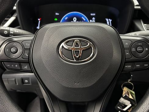 Used 2026 Toyota Corolla LE AWD/4WD image 19