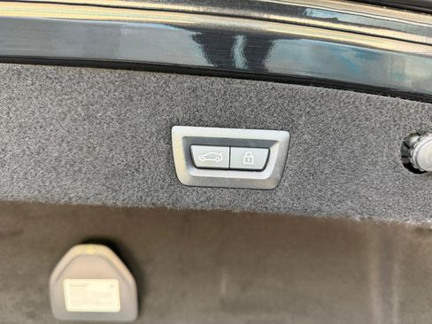 Used 2022 BMW 750i xDrive w/ Luxury Rear Seating Package AWD/4WD image 26