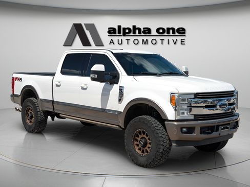 Used 2018 Ford F250 King Ranch w/ King Ranch Ultimate Package AWD/4WD image 5