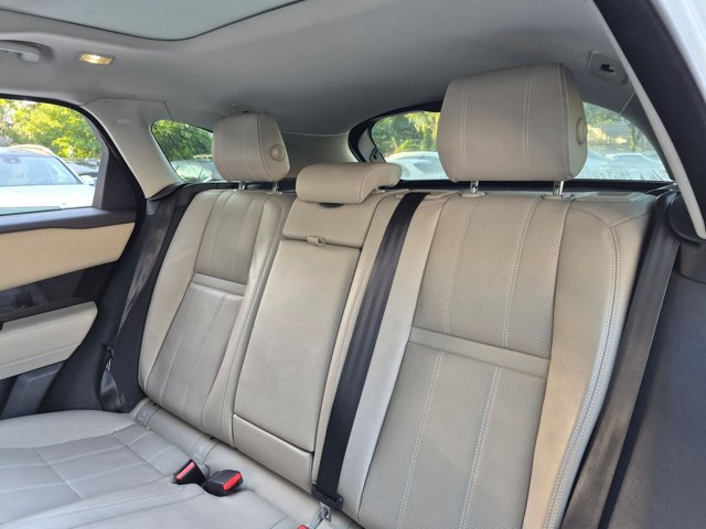 Used 2019 Land Rover Range Rover Velar R-Dynamic SE AWD/4WD image 13
