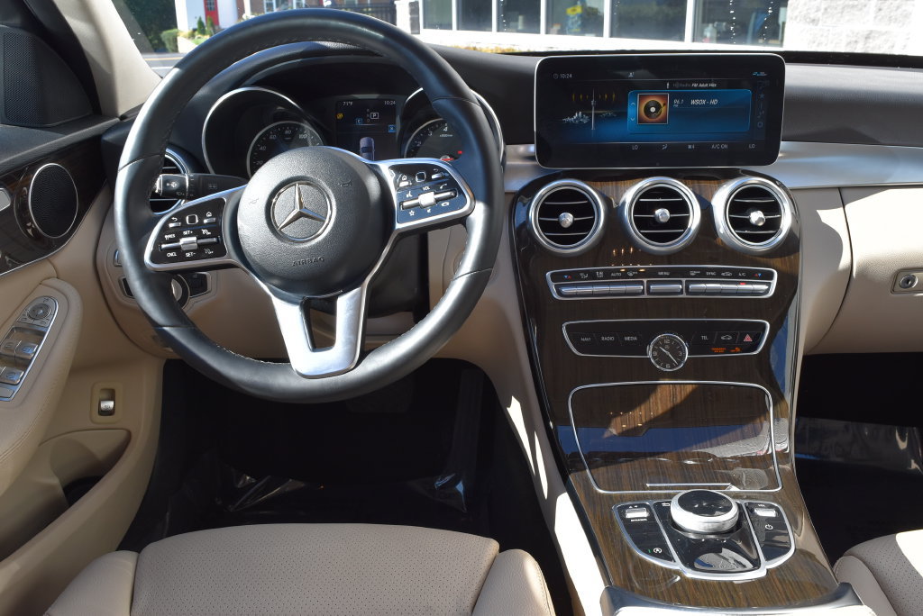 Used 2020 Mercedes-Benz C 300 4MATIC Sedan image 12