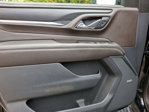 Used 2021 GMC Yukon Denali w/ Denali Ultimate Package image 14