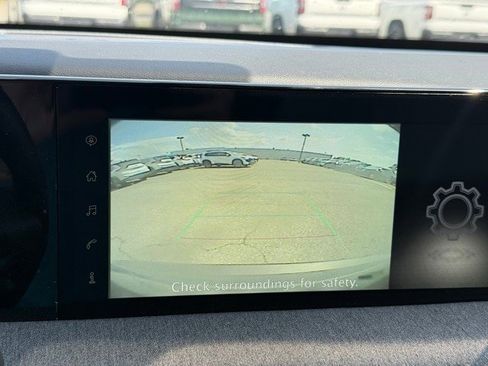 New 2025 Nissan Kicks SV w/ Illumination Package image 28