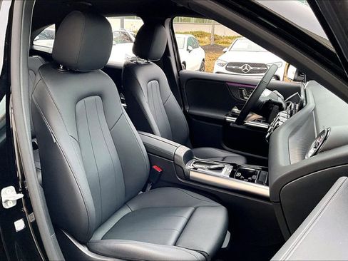 Used 2026 Mercedes-Benz GLA 250 4MATIC image 7