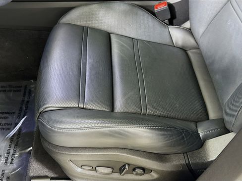 Certified 2022 Porsche Cayenne Coupe image 13