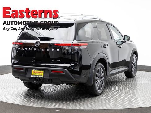 Used 2023 Nissan Pathfinder SL w/ SL Premium Package AWD/4WD image 5