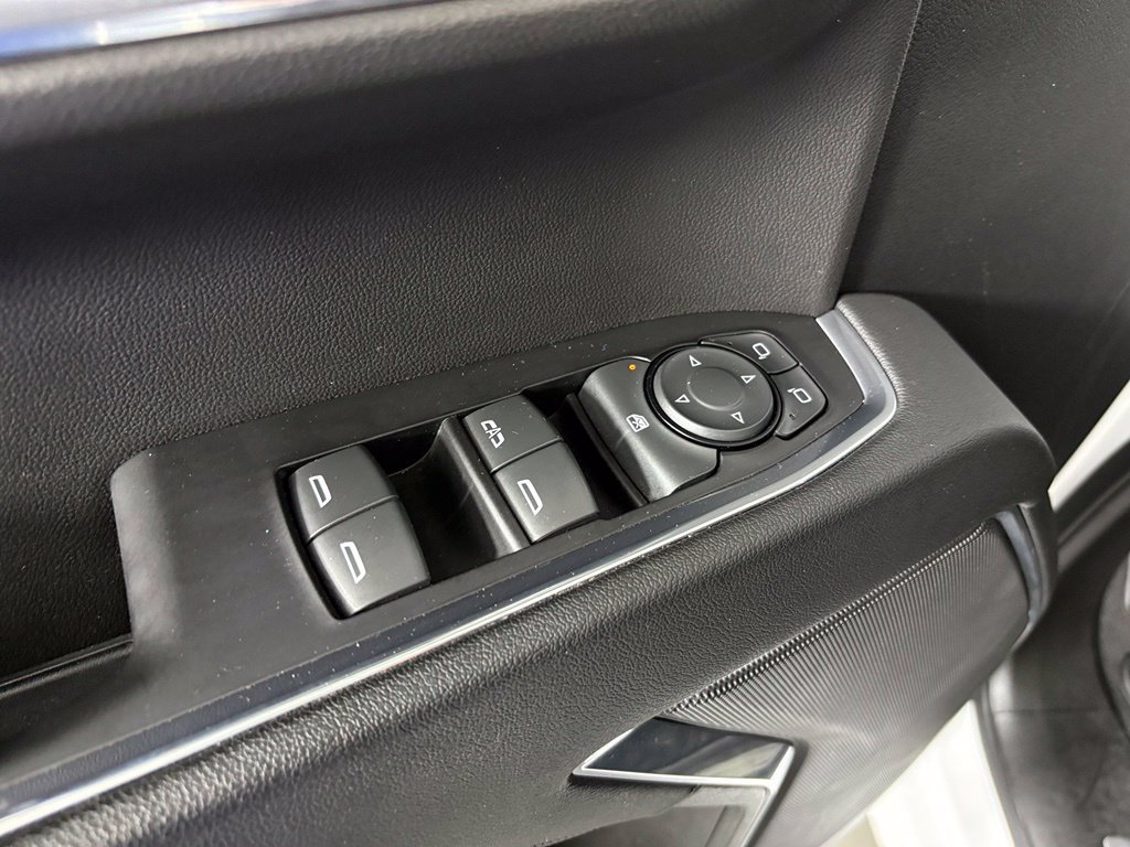 Used 2023 Chevrolet Silverado 1500 LT AWD/4WD image 14