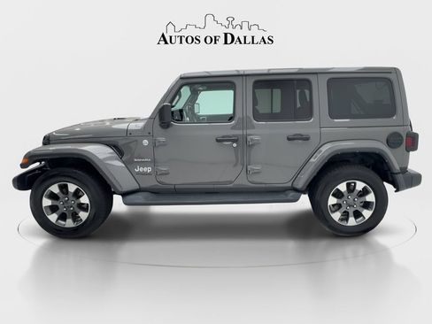 Used 2022 Jeep Wrangler Unlimited Sahara w/ Cold Weather Group AWD/4WD image 5