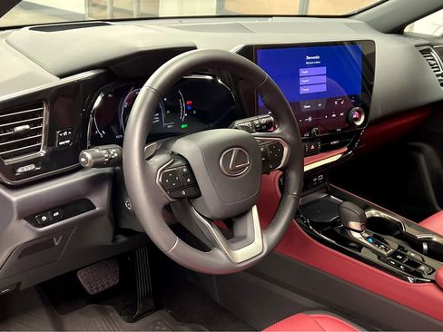 Certified 2026 Lexus NX 350h AWD w/ Accessory Package (2T) image 39