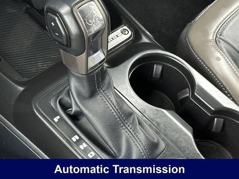 Used 2025 Ford Bronco Outer Banks AWD/4WD image 27