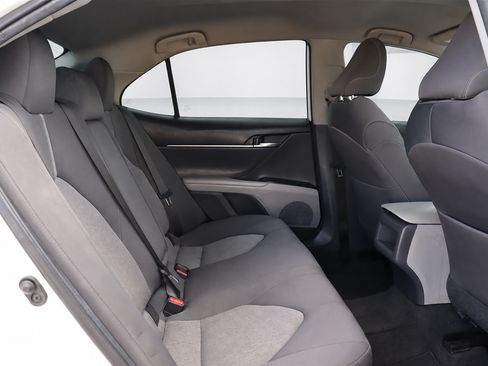 Used 2021 Toyota Camry LE w/ Carpet Mat Package (TMS) FWD image 14