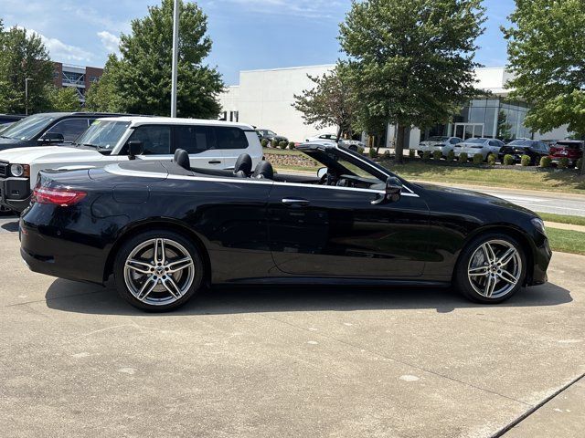 Used 2018 Mercedes-Benz E 400 4MATIC Cabriolet image 2