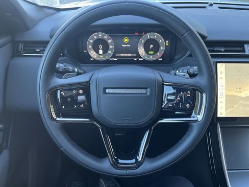 New 2025 Land Rover Range Rover Velar Dynamic SE image 14