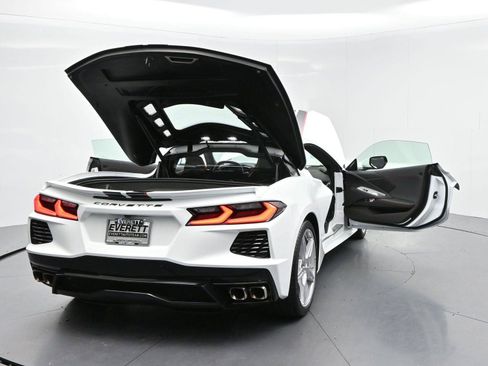 Used 2024 Chevrolet Corvette Stingray Coupe w/ 1LT RWD image 37
