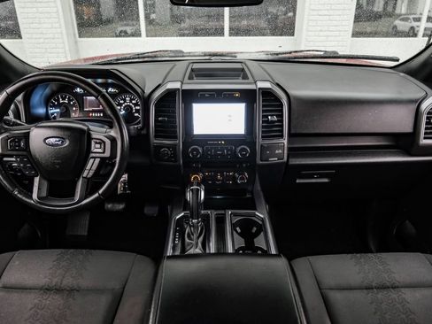 Used 2018 Ford F150 XLT w/ Equipment Group 302A Luxury AWD/4WD image 11