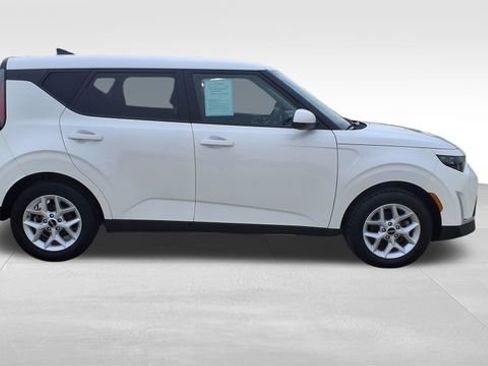 Used 2024 Kia Soul LX w/ Option Group 015 image 9