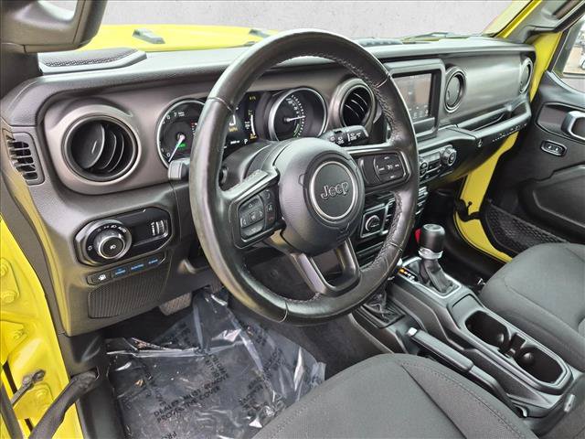 Used 2023 Jeep Wrangler Unlimited w/ Cold Weather Group AWD/4WD image 16