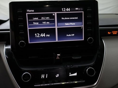 Used 2020 Toyota Corolla LE image 21