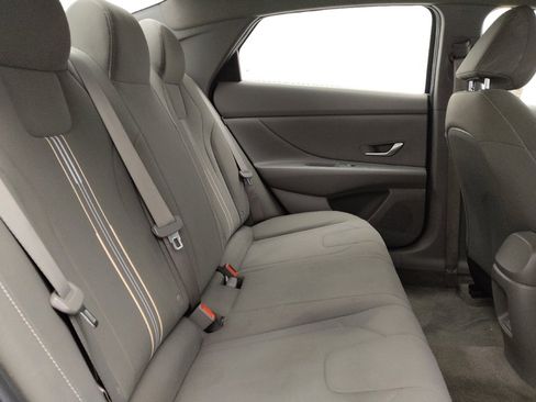 Used 2024 Hyundai Elantra SEL image 19