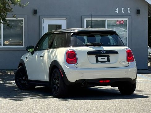 Used 2019 MINI Cooper 2-Door Hardtop FWD image 7