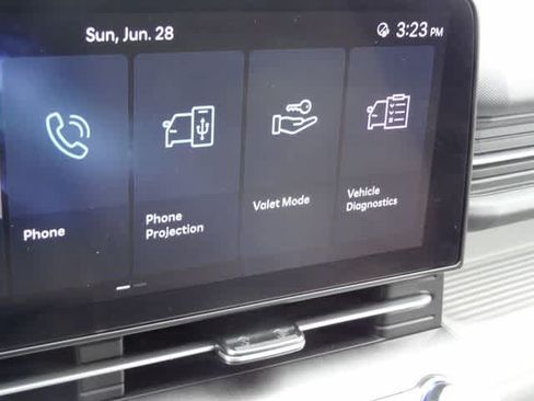 Used 2025 Hyundai Kona SEL FWD image 25