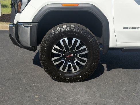 Used 2025 GMC Sierra 2500 SLT image 32