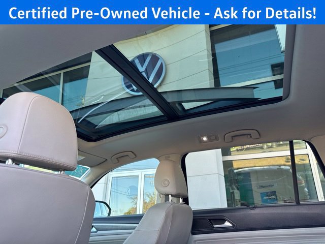 Certified 2022 Volkswagen Atlas SE w/ Panoramic Sunroof Package AWD/4WD image 25