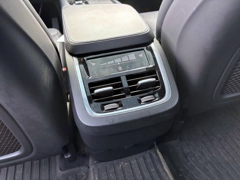 Used 2023 Volvo XC90 B5 Core w/ Protection Package Premier image 33