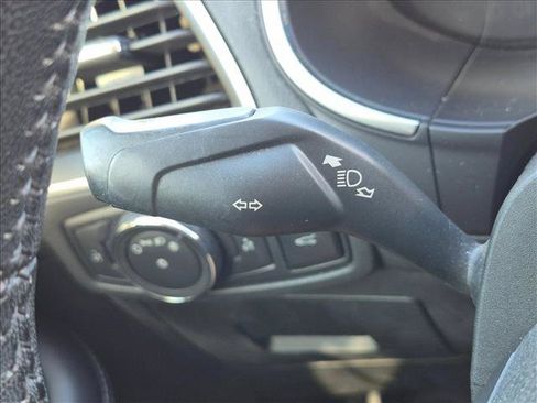 Used 2016 Ford Edge Titanium w/ Technology Package FWD image 6