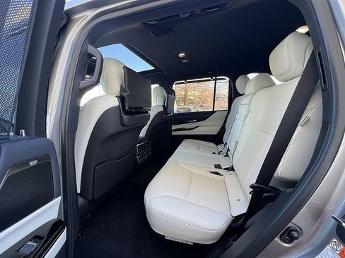 Used 2023 Lexus LX 600 4WD w/ Accessory Package (Z1) image 14