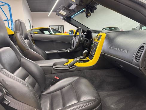 Used 2006 Chevrolet Corvette Convertible w/ Preferred Equipment Group RWD image 48