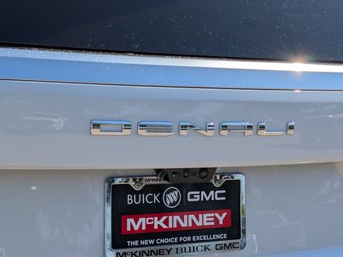 New 2026 GMC Yukon Denali w/ Denali Reserve Package AWD/4WD image 7