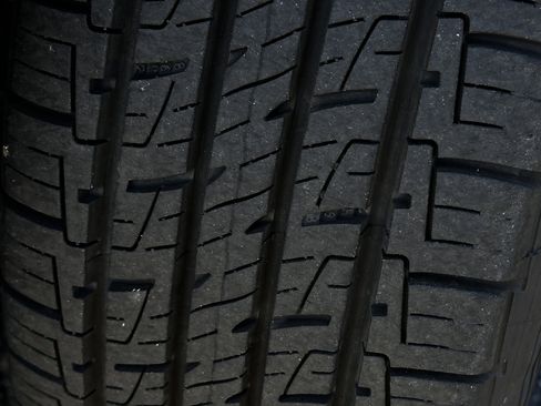 Used 2017 Toyota Corolla L image 9