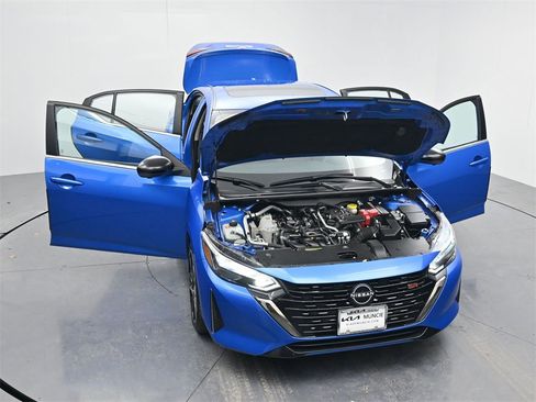 Used 2024 Nissan Sentra SR w/ SR Premium Package image 49