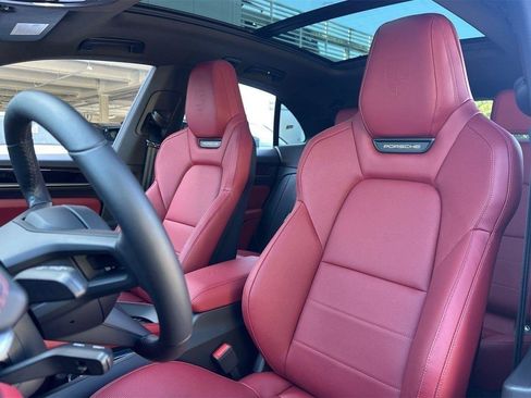 New 2025 Porsche Macan 4S Electric image 46