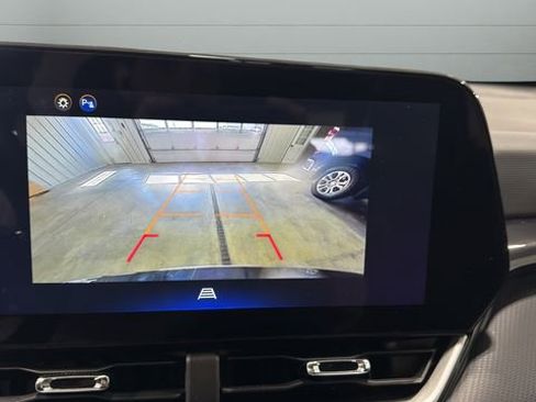 Used 2025 Chevrolet Equinox LT image 17