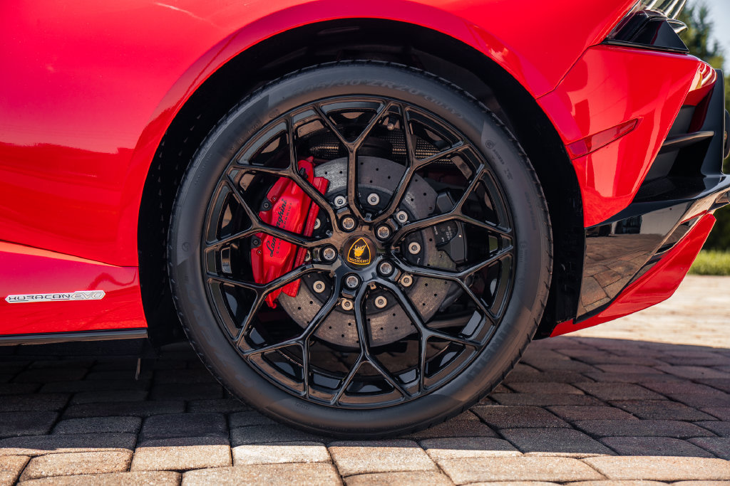 Used 2024 Lamborghini Huracan EVO AWD/4WD image 16
