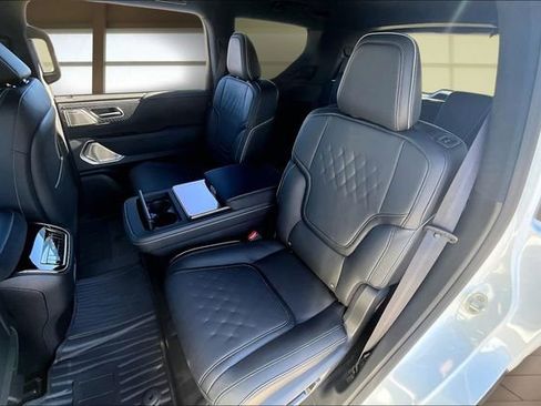 New 2026 INFINITI QX80 Autograph image 26