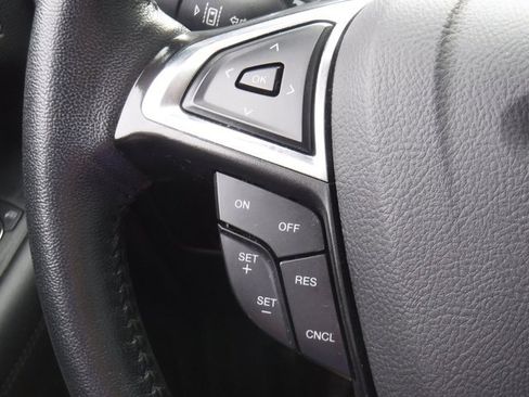 Used 2024 Ford Edge SEL image 31