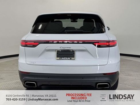 Used 2023 Porsche Cayenne Platinum Edition AWD/4WD image 7
