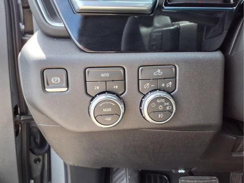 New 2026 GMC Sierra 1500 Elevation AWD/4WD image 11