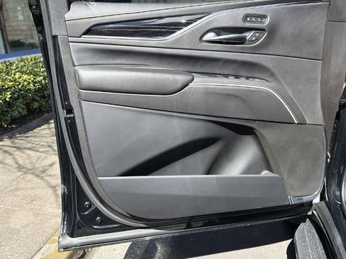 Used 2021 Cadillac Escalade Sport AWD/4WD image 10