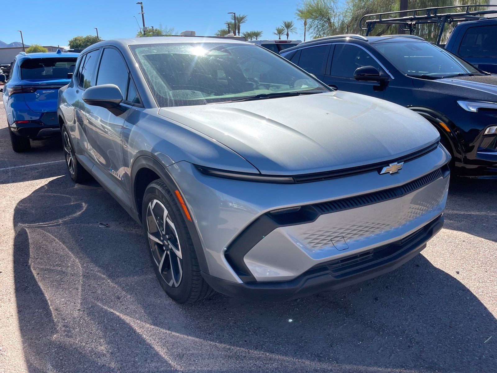 Used 2025 Chevrolet Equinox EV LT FWD image 3