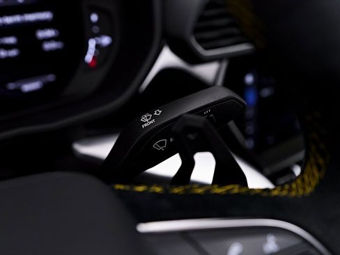 Used 2021 Lamborghini Urus image 67