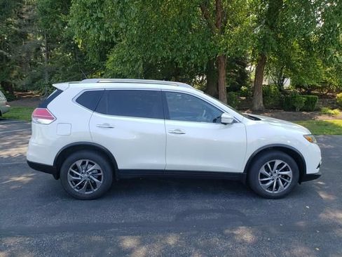 Used 2015 Nissan Rogue SL AWD/4WD image 2