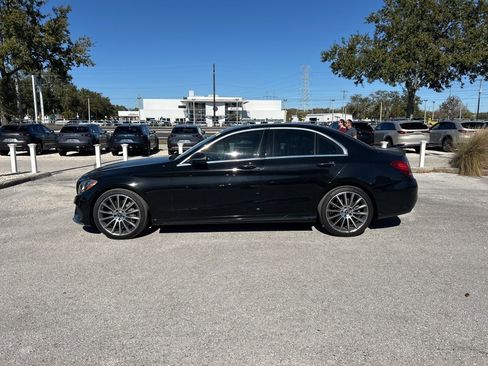 Used 2018 Mercedes-Benz C 300 4MATIC Sedan image 11